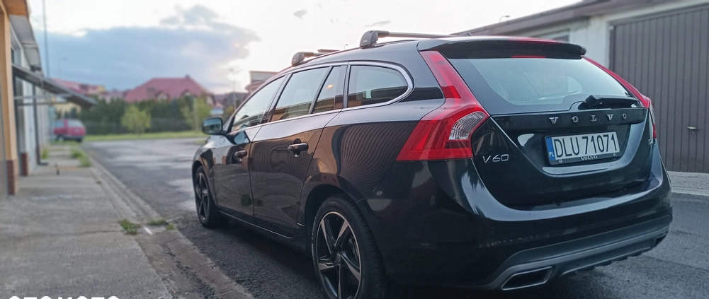 Volvo V60 cena 48000 przebieg: 219000, rok produkcji 2014 z Lubin małe 106